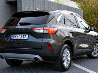 Ford Kuga foto 2