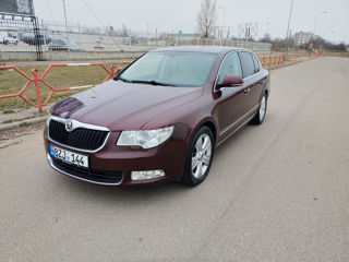 Skoda Superb 2.0 tdi avtomat Машина свободна viber / whatsapp 24/7 foto 6