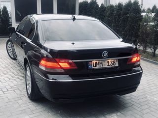 BMW 7 Series foto 2