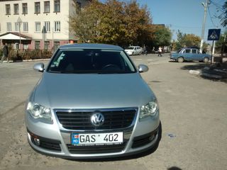 Volkswagen Passat foto 1