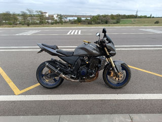 Kawasaki Z1000 foto 2