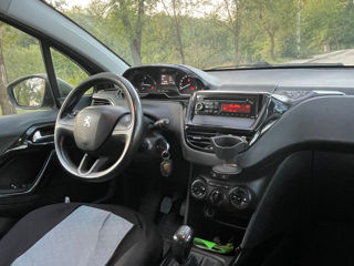 Peugeot 2008 foto 3