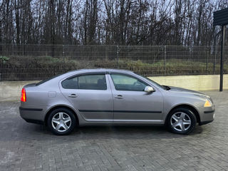 Skoda Octavia foto 2