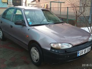 Hyundai Accent foto 6