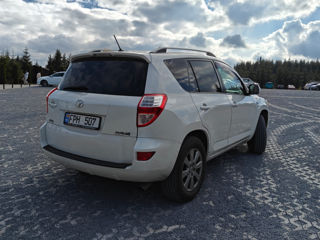 Toyota Rav 4 foto 8