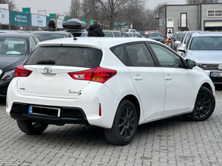 Toyota Auris foto 3