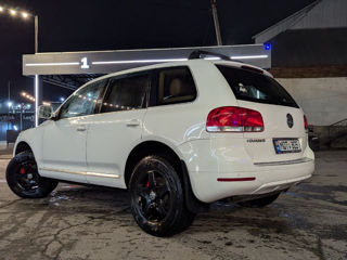 Volkswagen Touareg foto 3