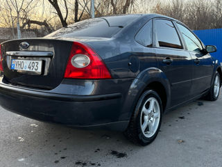 Ford Focus foto 4