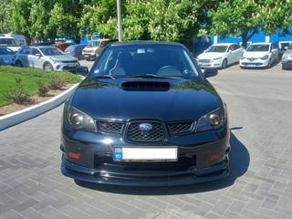Subaru Impreza foto 2