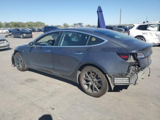 Tesla Model 3 foto 6