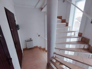 Apartament cu 2 camere, 74 m², Telecentru, Chișinău foto 2