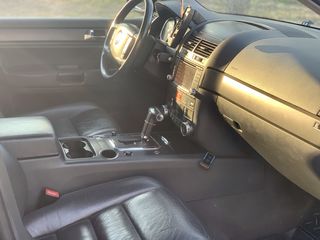 Volkswagen Touareg foto 4