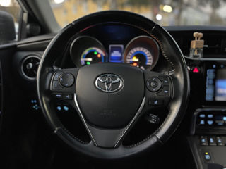 Toyota Auris foto 12