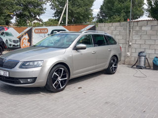 Skoda Octavia foto 2