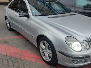 Mercedes E-Class foto 10