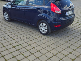 Ford Fiesta 5D foto 2