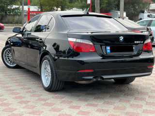 BMW 5 Series foto 3