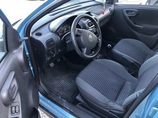 Opel Corsa foto 6