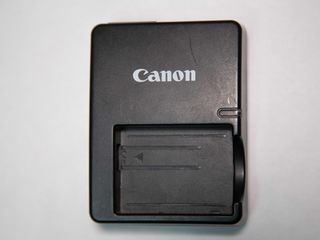 Incarcatoare Canon , Nikon , Sony (Original) foto 6