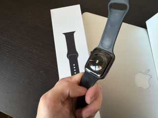 Vând Urgent Apple Watch 5 44mm! foto 3