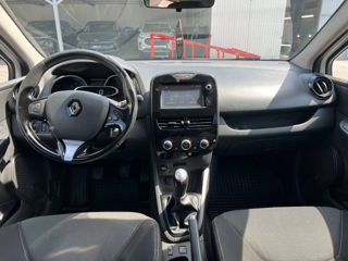 Renault Clio foto 8