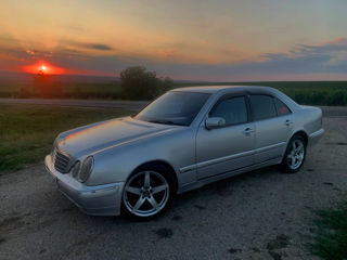 Mercedes E-Class