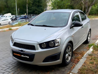 Chevrolet Aveo foto 1