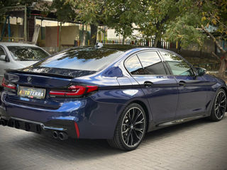 BMW 5 Series foto 5