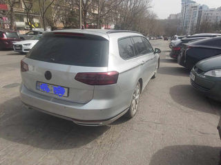 Volkswagen Passat foto 1