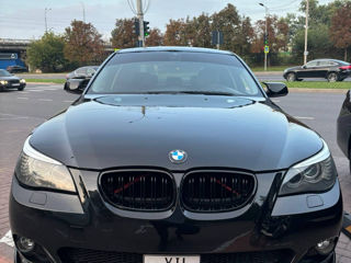 BMW 5 Series foto 1