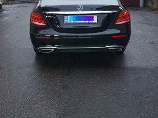 Mercedes E-Class foto 4