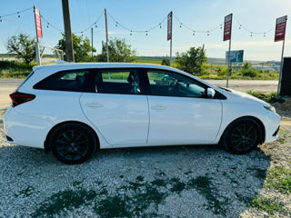 Toyota Auris foto 5