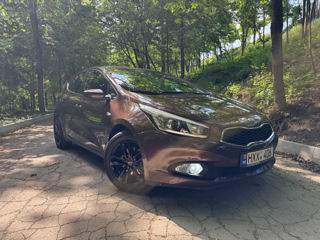 KIA Ceed фото 1