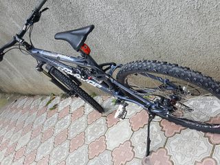 Vind bicicleta  Merida foarte buna amortizatoarele amindoua pe aer totul este shimano deor foto 4