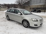 Toyota Avensis foto 3