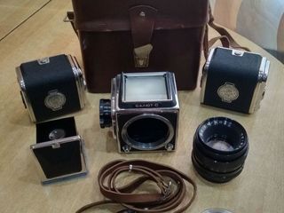 Салют-С советская копия легендарного Hasselblad. Средний формат кадр 6х6, 120мм плёнка. foto 1