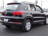 Volkswagen Tiguan foto 3