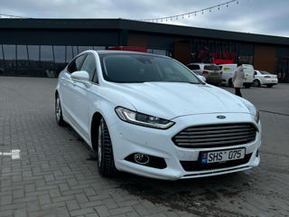 Ford Mondeo foto 2