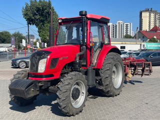 Tractor Dong Feng 904