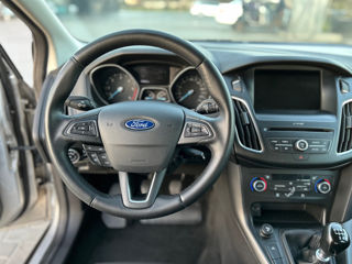 Ford Focus foto 10