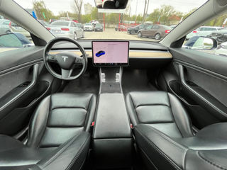 Tesla Model 3 foto 7