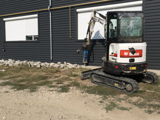 Bobcat cu cioocan hidraulic demolari Servicii bobcat mini excavator самосвал evacuarea gunoiului