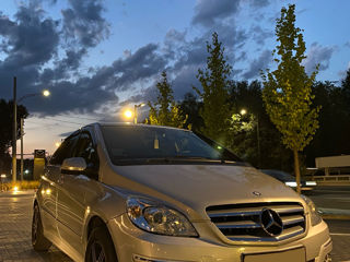 Mercedes B-Class foto 3