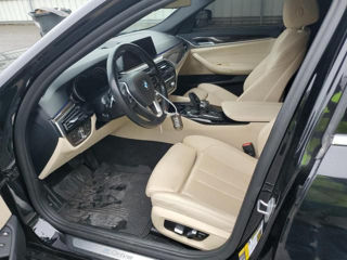 BMW 5 Series foto 7