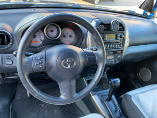 Toyota Rav 4 foto 9