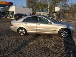 Mercedes C Class foto 9