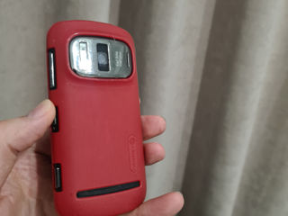 Nokia 808 la detalii. 750 lei