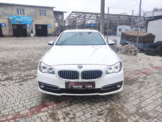 BMW 5 Series foto 2