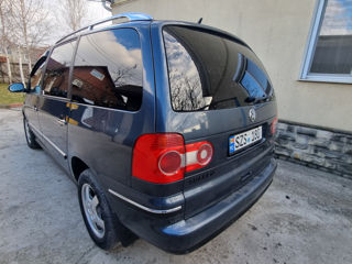 Volkswagen Sharan foto 3