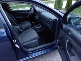 Volkswagen Jetta foto 7